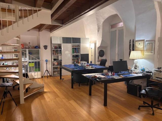 Appartamento in vendita a Genova GE