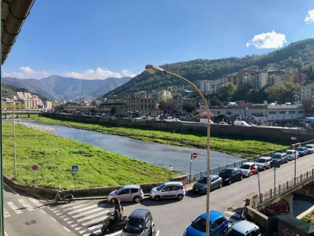 Appartamento in vendita a Genova GE