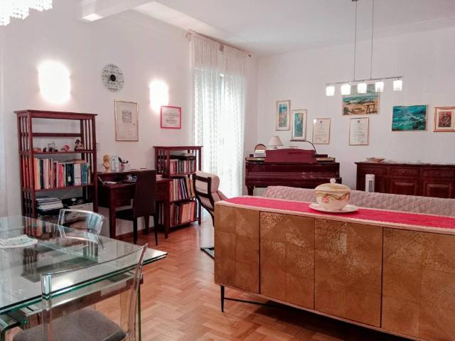 Appartamento in vendita a Genova GE