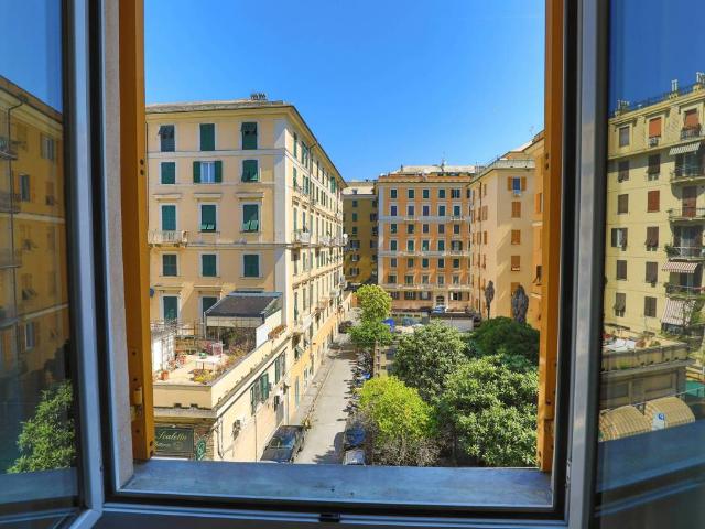 Appartamento in vendita a Genova GE