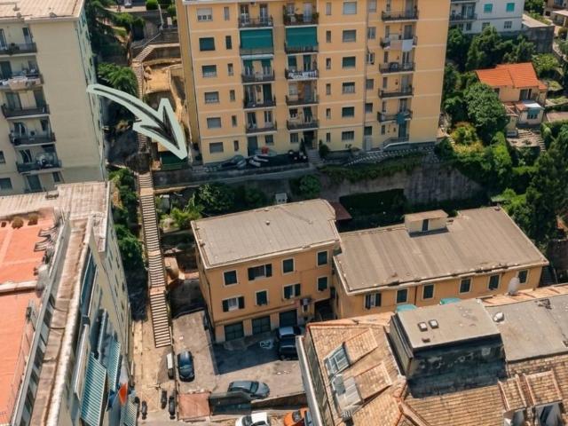 Appartamento in vendita a Genova GE