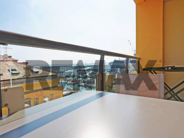 Appartamento in vendita a Genova GE
