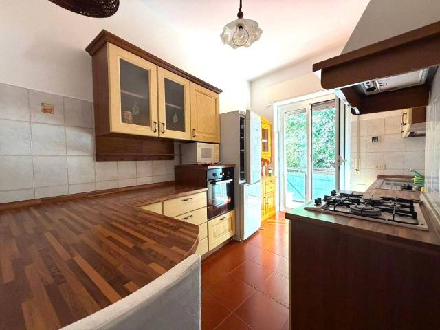 Appartamento in vendita a Genova GE