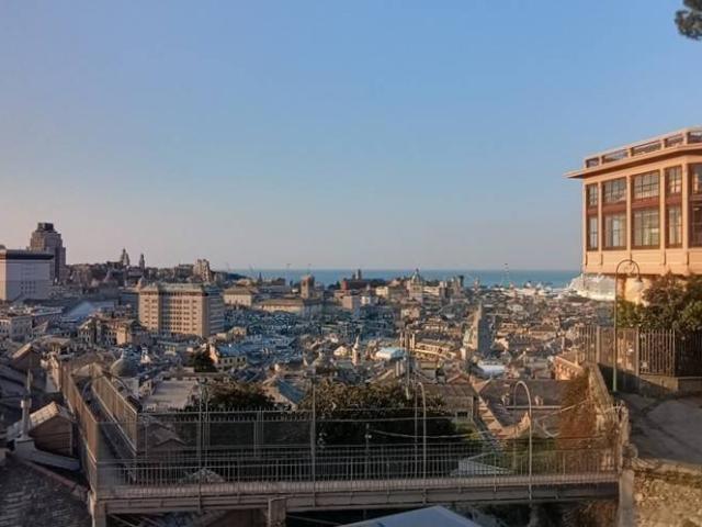 Appartamento in vendita a Genova GE