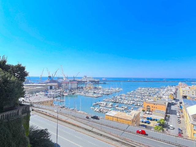 Appartamento in vendita a Genova GE