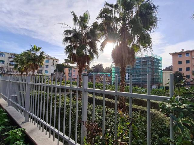 Appartamento in vendita a Genova GE