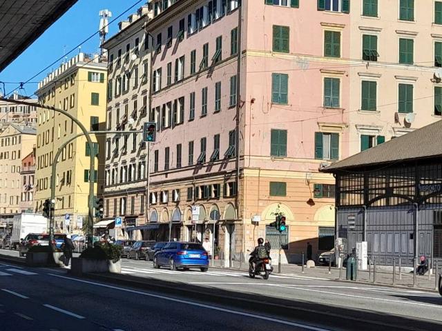 Appartamento in vendita a Genova GE