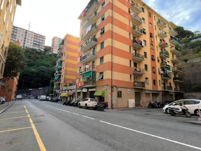 Appartamento in vendita a Genova GE