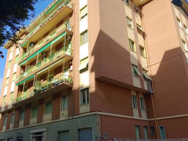 Appartamento in vendita a Genova GE