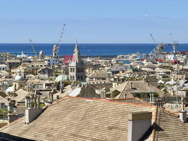 Appartamento in vendita a Genova GE