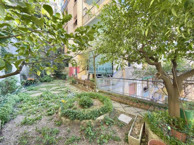 Appartamento in vendita a Genova GE
