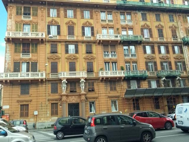 Appartamento in vendita a Genova GE