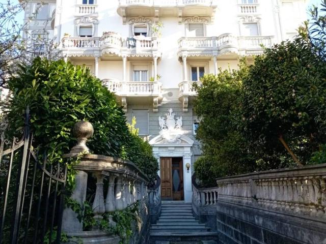 Appartamento in vendita a Genova GE