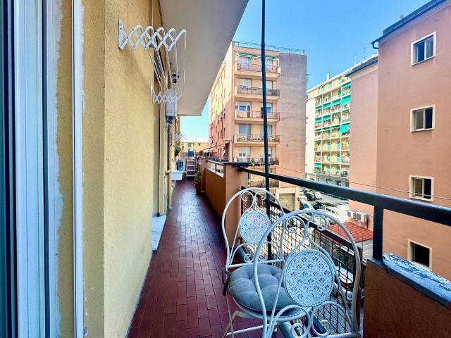 Appartamento in vendita a Genova GE