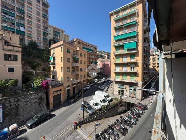 Appartamento in vendita a Genova GE