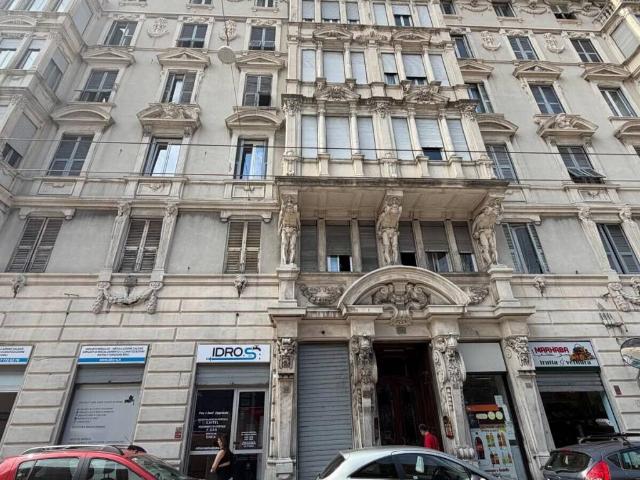 Appartamento in vendita a Genova GE
