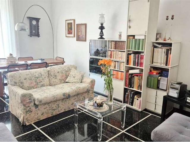 Appartamento in vendita a Genova GE