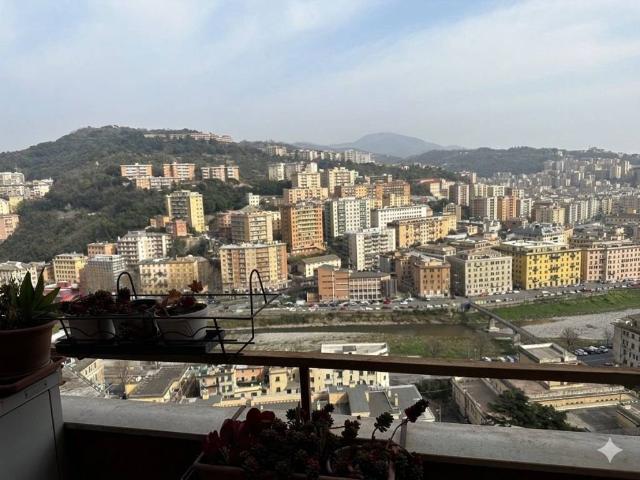 Appartamento in vendita a Genova GE