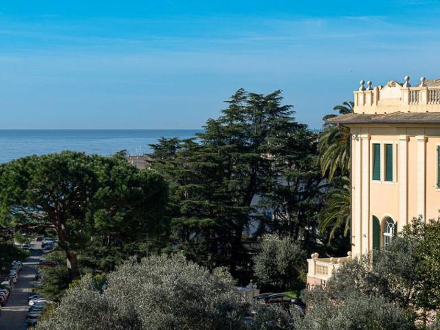 Appartamento in vendita a Genova GE