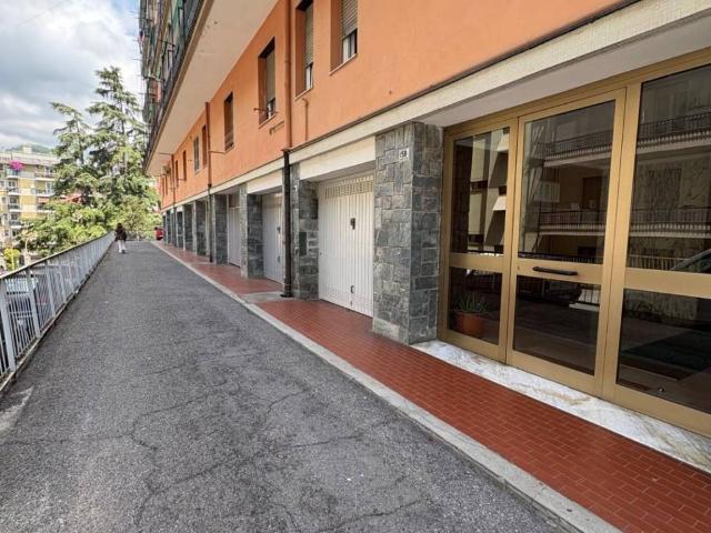 Appartamento in vendita a Genova GE