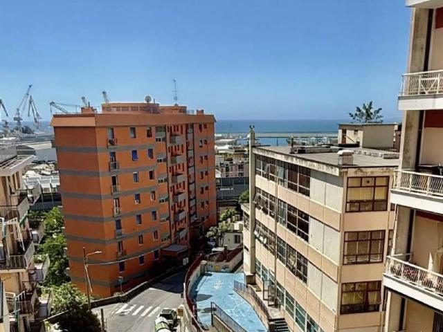 Appartamento in vendita a Genova GE