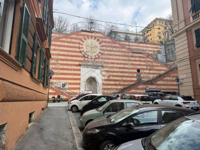 Appartamento in vendita a Genova GE