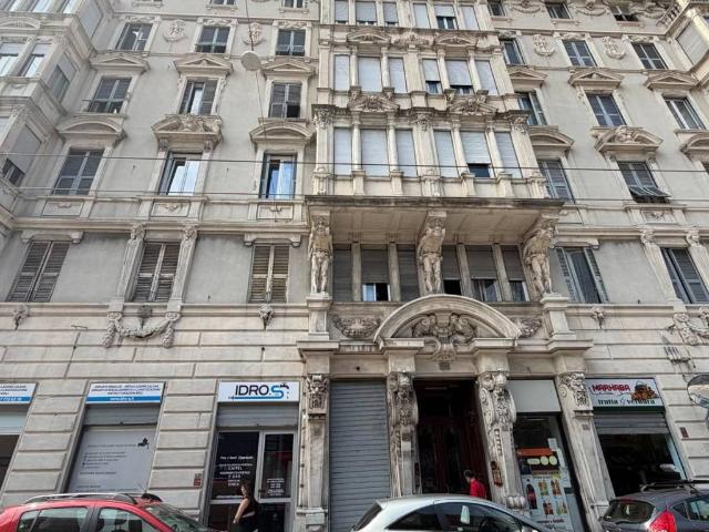 Appartamento in vendita a Genova GE
