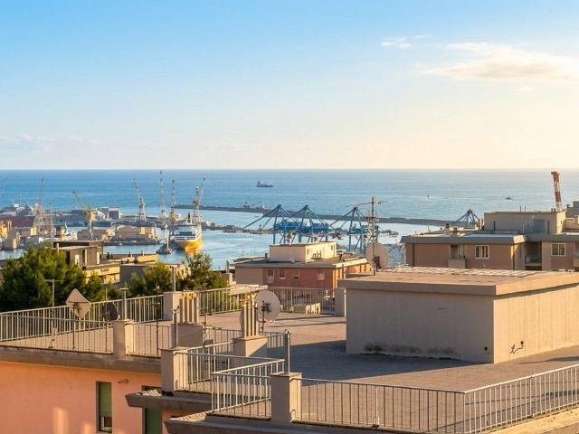Appartamento in vendita a Genova GE