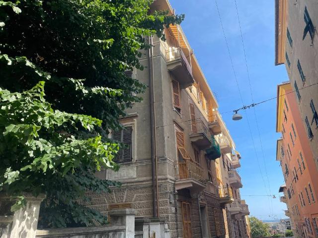 Appartamento in vendita a Genova GE