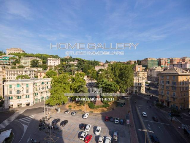 Appartamento in vendita a Genova GE