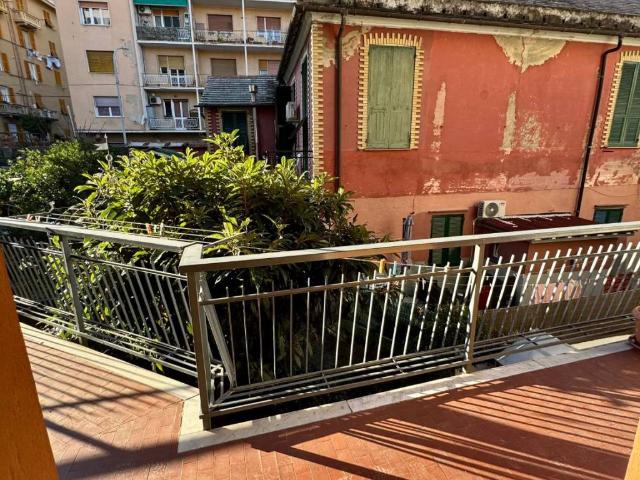 Appartamento in vendita a Genova GE