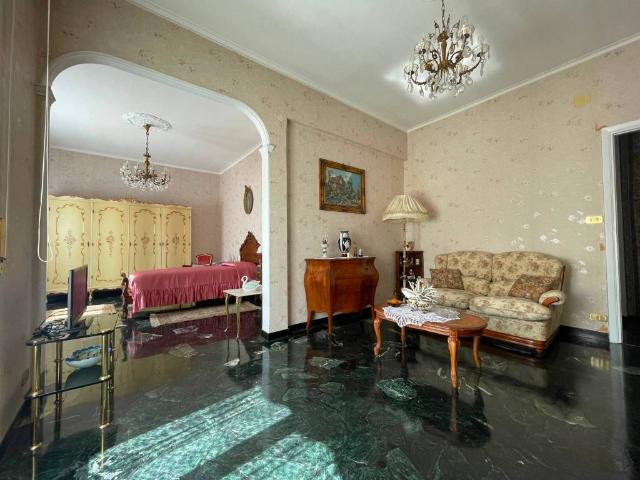 Appartamento in vendita a Genova GE