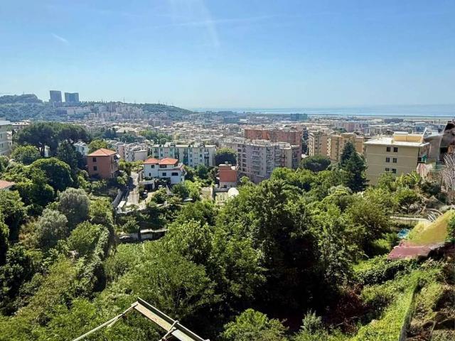 Appartamento in vendita a Genova GE