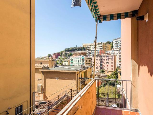 Appartamento in vendita a Genova GE