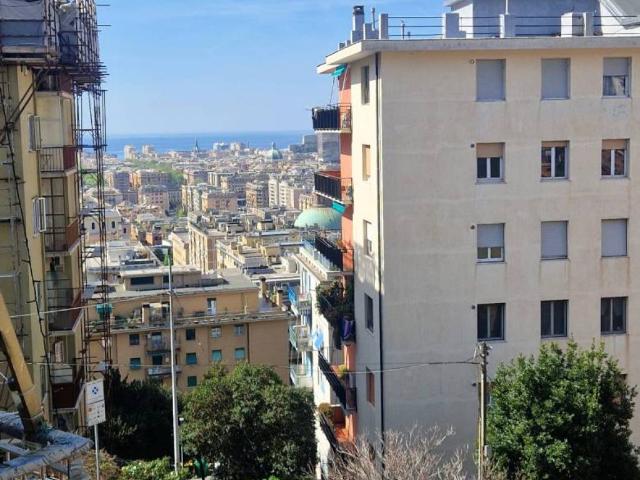 Appartamento in vendita a Genova GE