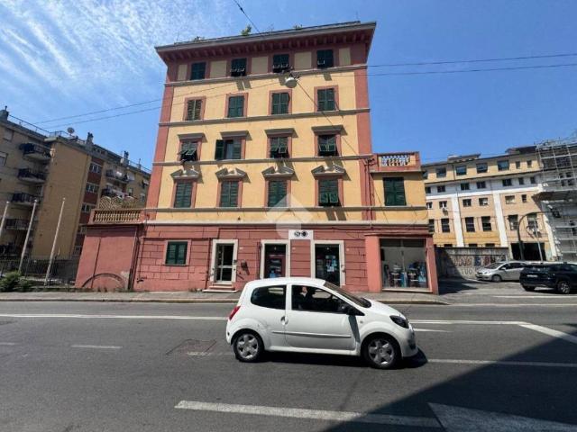Appartamento in vendita a Genova GE