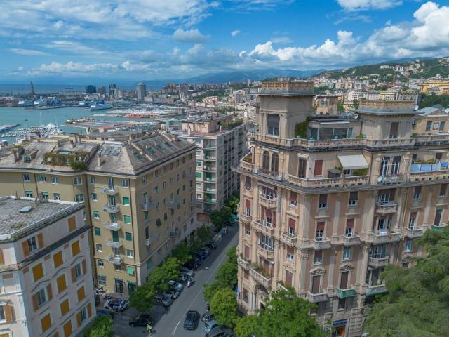 Appartamento in vendita a Genova GE