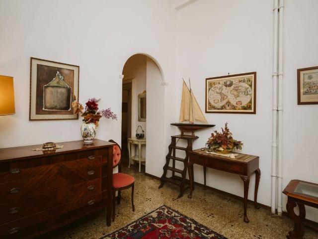 Appartamento in vendita a Genova GE