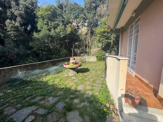 Appartamento in vendita a Genova GE