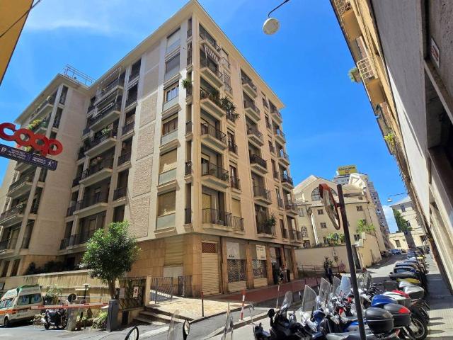 Appartamento in vendita a Genova GE