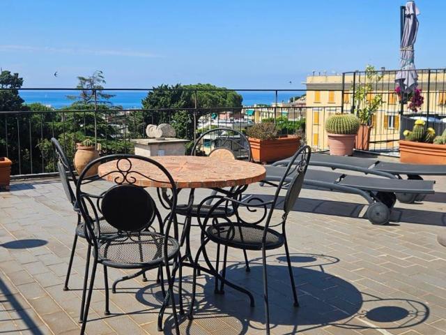 Appartamento in vendita a Genova GE