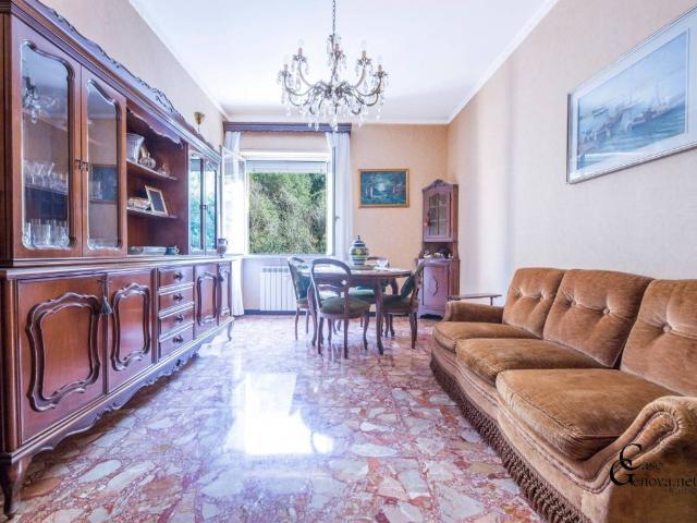 Appartamento in vendita a Genova GE