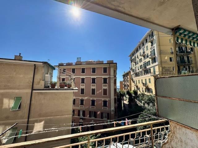 Appartamento in vendita a Genova GE