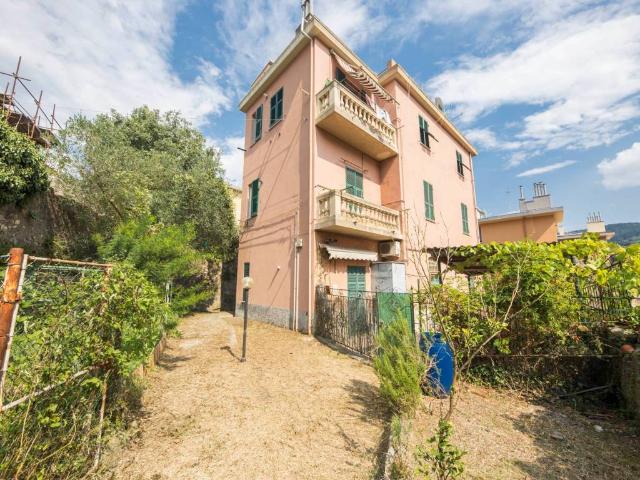 Appartamento in vendita a Genova GE