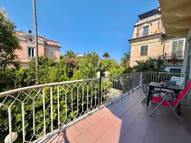 Appartamento in vendita a Genova GE