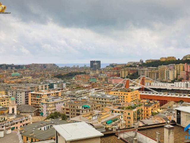 Appartamento in vendita a Genova GE