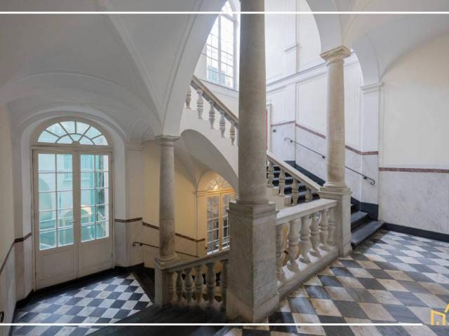 Appartamento in vendita a Genova GE