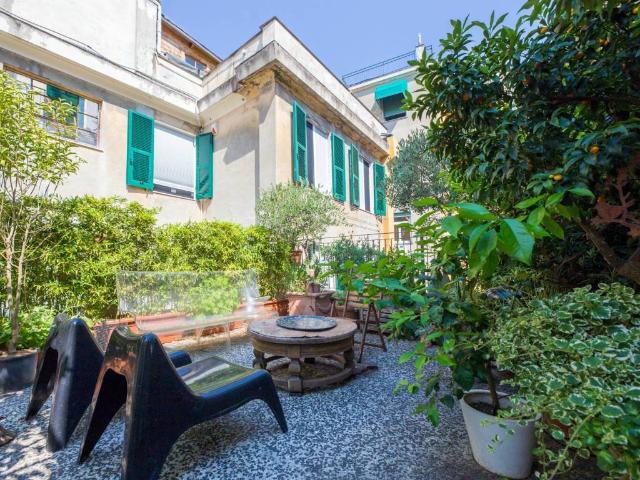 Appartamento in vendita a Genova GE