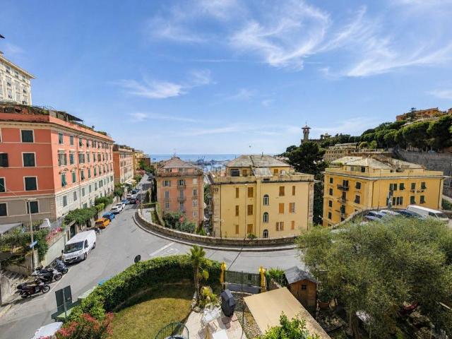 Appartamento in vendita a Genova GE