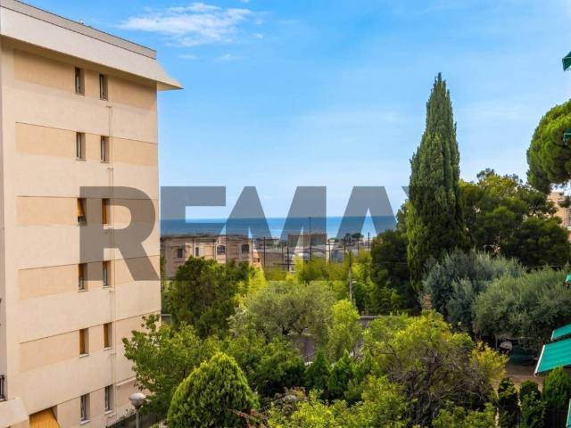 Appartamento in vendita a Genova GE